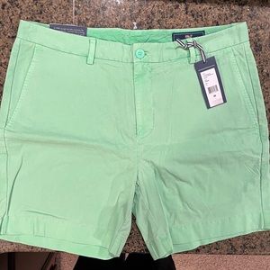 New with tags Vineyard Vines Men’s Flat Front Short Lime Green